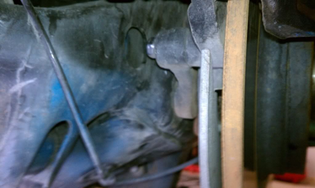 HowTo Changing wheels studs & wheel spacer installation